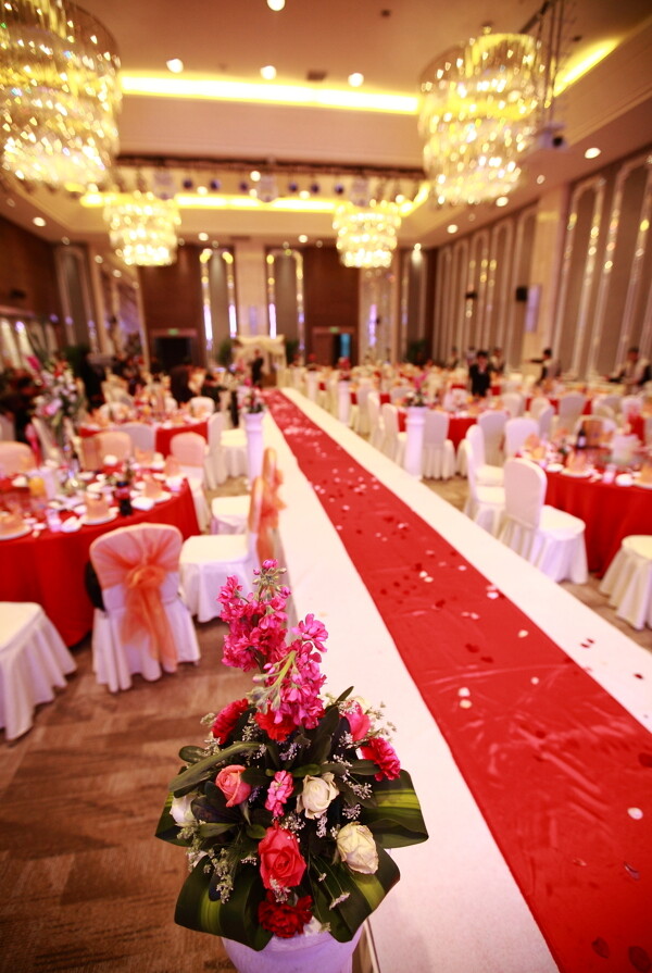 結婚啦