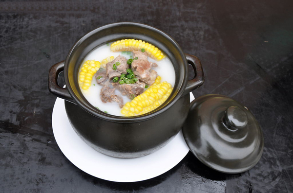 玉米排骨湯