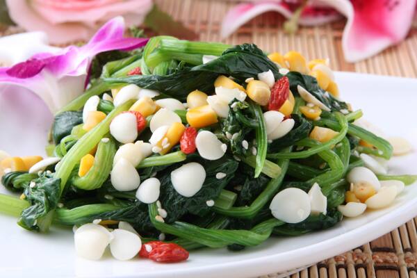 果仁菠菜圖片
