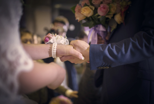 婚礼摄影中的握手