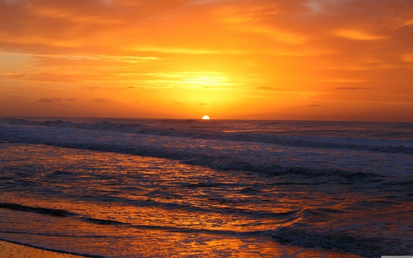 太阳海平线图片