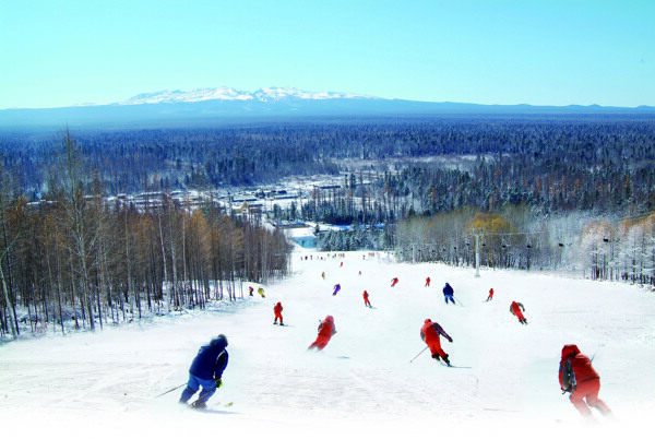 滑雪风景图片
