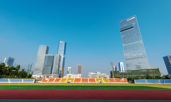 深圳大学足球场图片