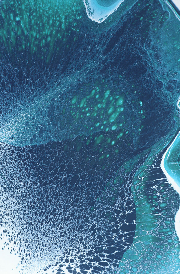 藍(lán)色水洞背景