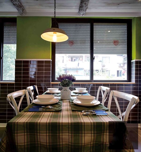 苏格兰桌布简约风室内设计餐厅效果图