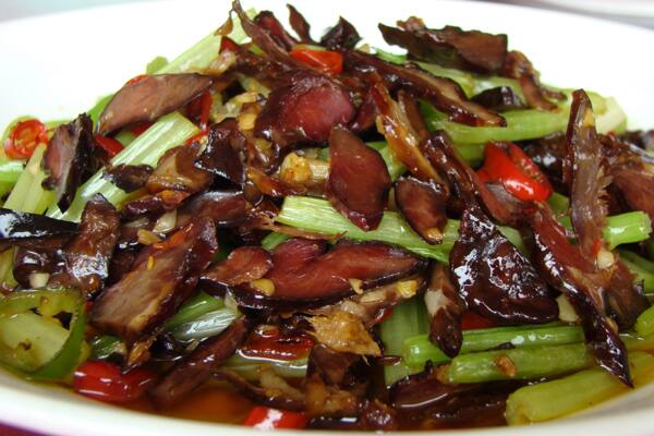 蒜苗炒臘肉圖片