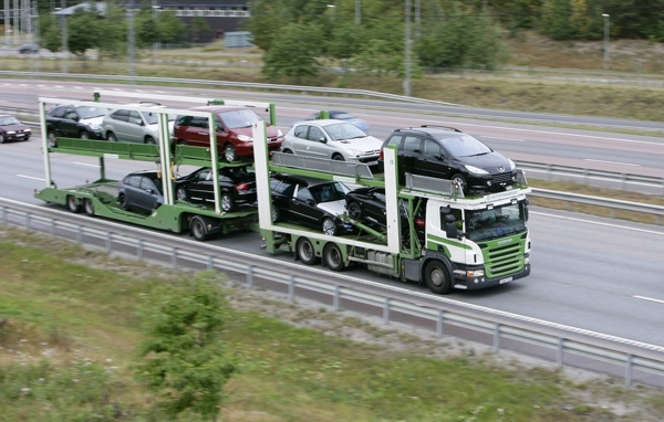 斯堪尼亚货物运输车图片