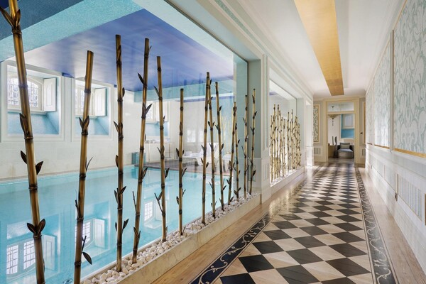 时尚室内游泳池走廊设计图