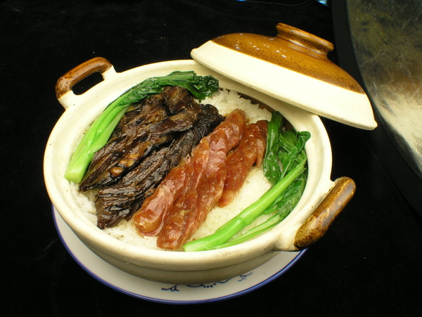 臘味煲仔飯圖片