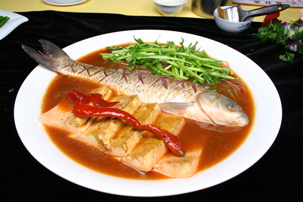 燉魚(yú)