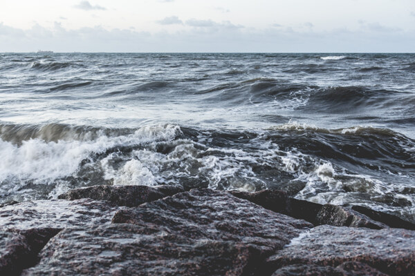 驚濤的海浪