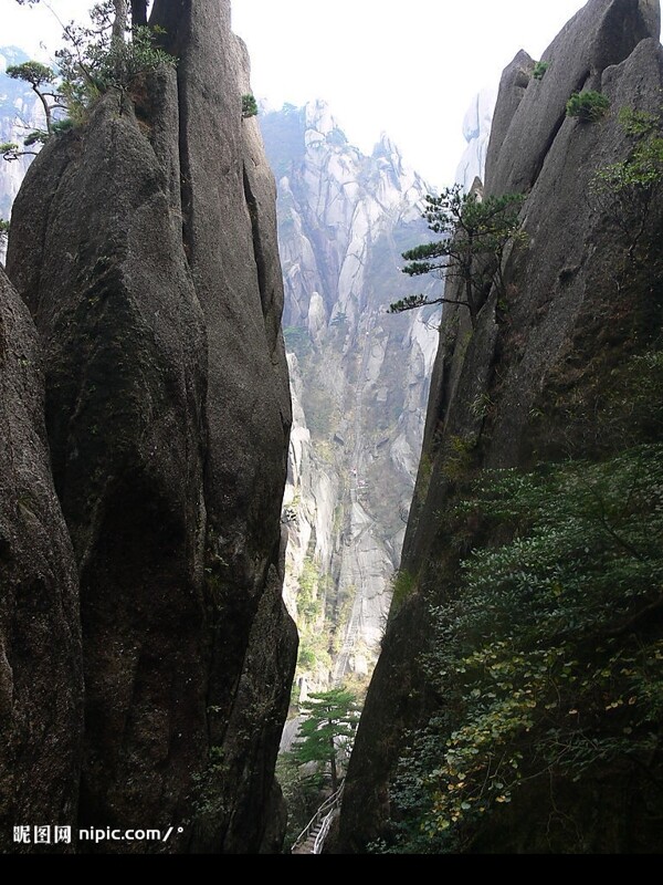 黃山險(xiǎn)道圖片