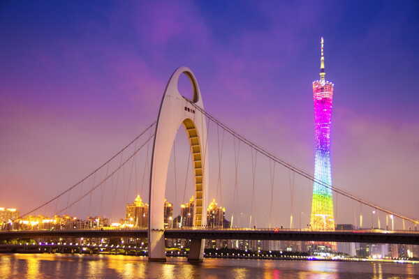 广州塔和猎德大桥夜景