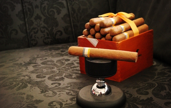 高希霸富豪雪茄图片
