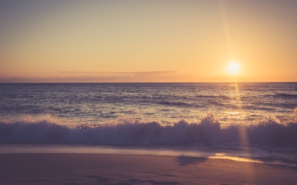 唯美沙滩日落风景图片