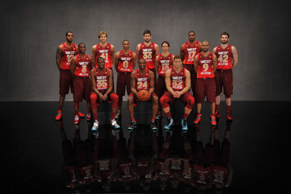 2012年NBA全明星赛西部队全家福图片