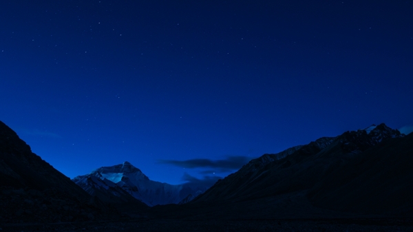 珠穆朗玛峰落日风景