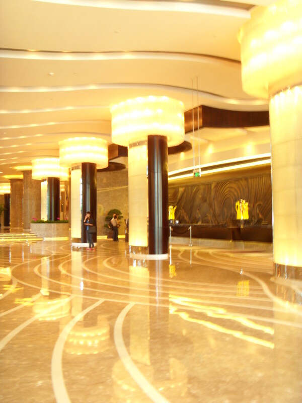 酒店內(nèi)飾燈走廊石柱圖片