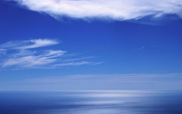美丽的蓝天白云风景图片