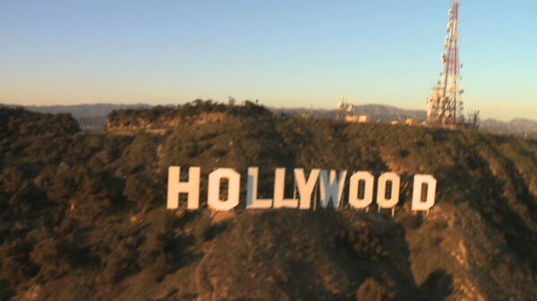 著名的好莱坞标志鸟瞰股票视频视频免费下载