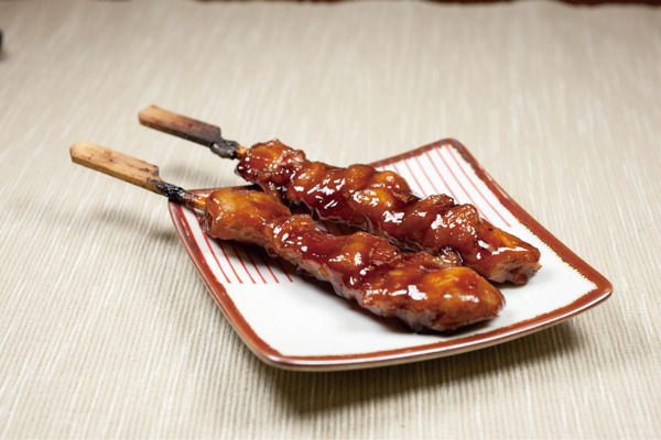 日式鸡肉串烧图片