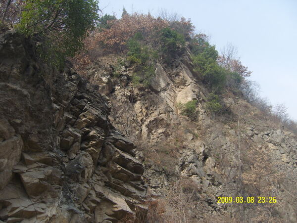 山山涯石头高山