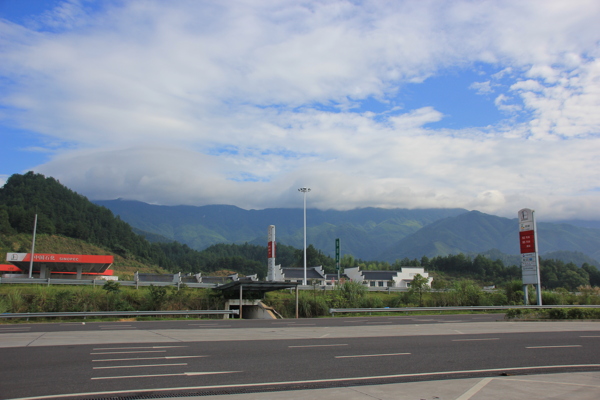 高速休息区