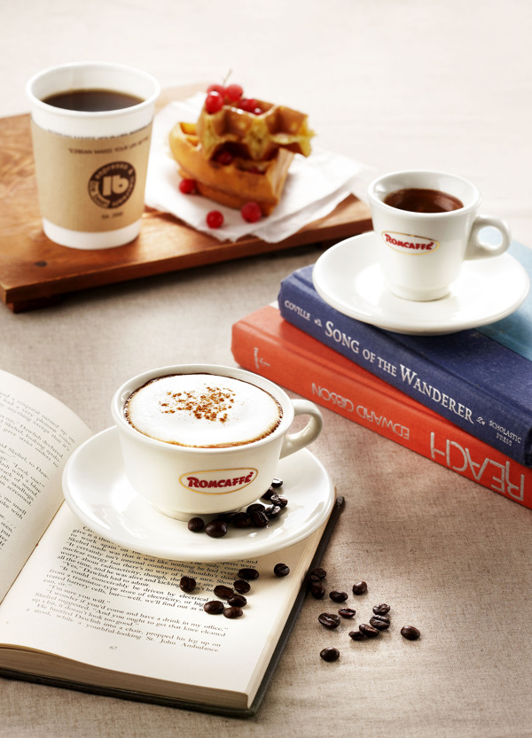 书籍咖啡及甜点素材图片