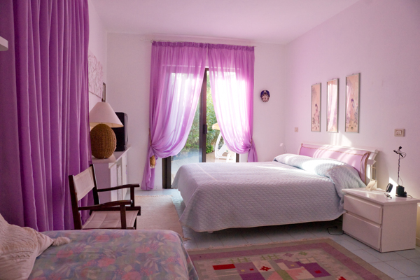 紫色浪漫风格室内设计