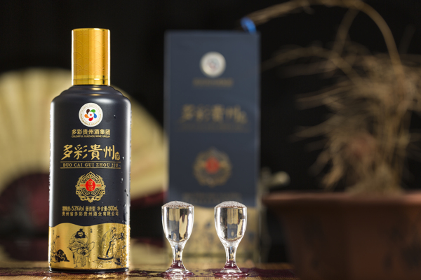 酒多彩贵州酒图片