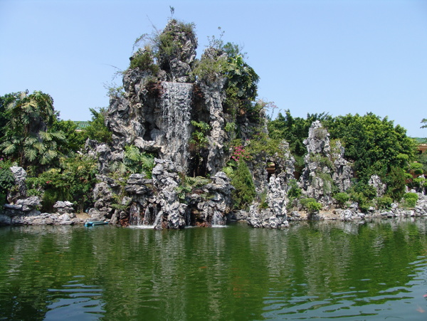 水池假山