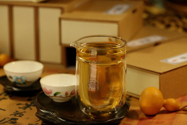 普洱茶汤摄影图片
