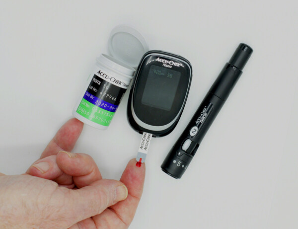 糖尿病滴血液测试糖测试