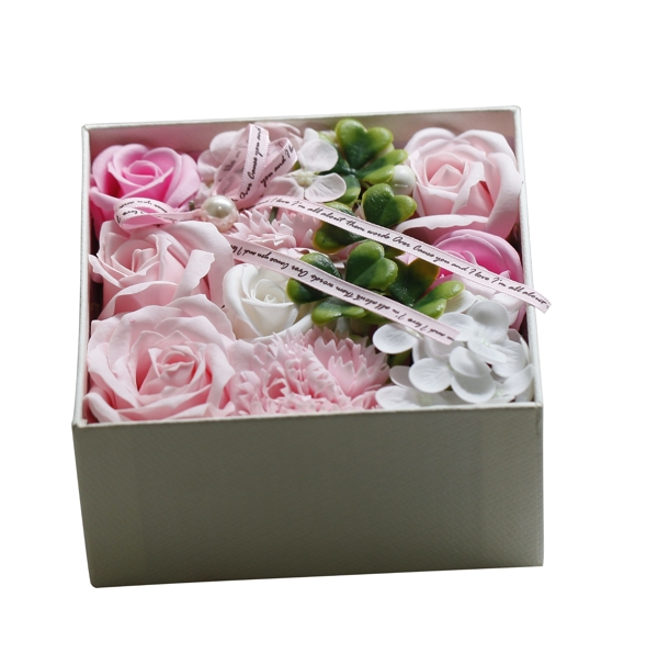 情人节鲜花礼盒打开的鲜花礼盒