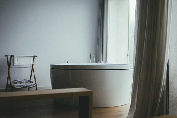 浴室浴缸图片