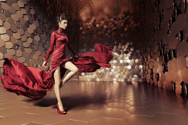 红裙模特时尚图片