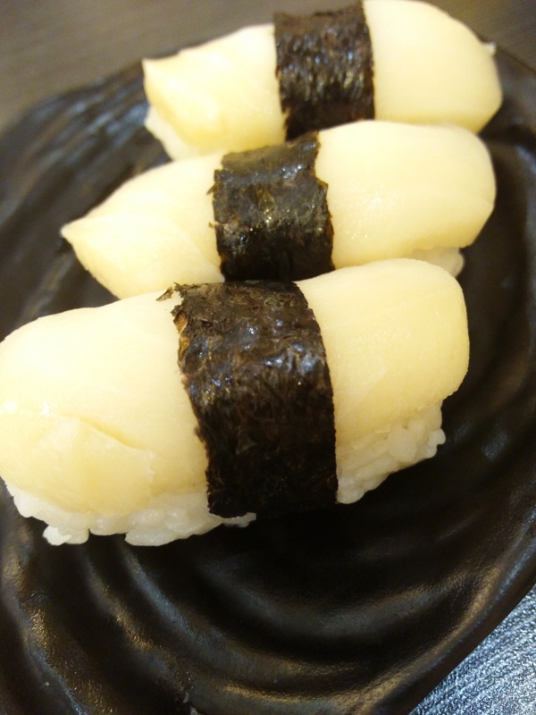 日本料理鲷鱼握寿司