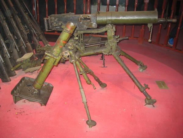 红军长征武器重机枪图片