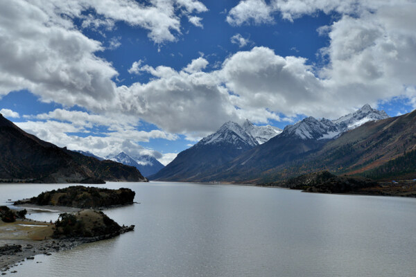 然乌湖风景