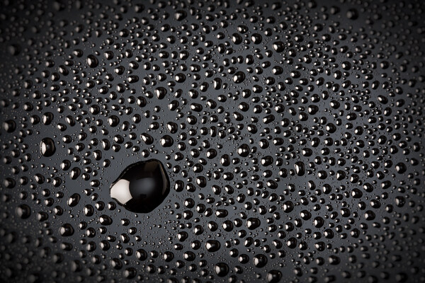 黑色水珠水滴图片