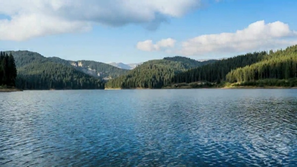 自然风景湖泊视频
