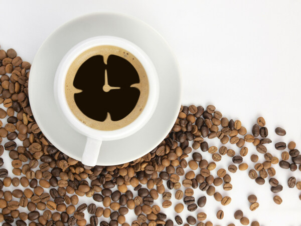 咖啡豆和花样咖啡图片