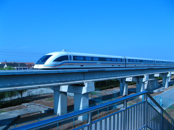 上海磁悬浮列车图片