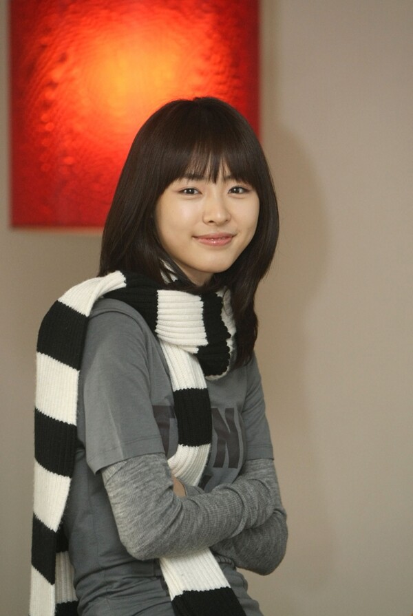 微笑的韩国女明星偶像图片