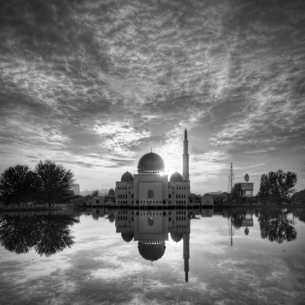 马来西亚清真寺黑白照图片