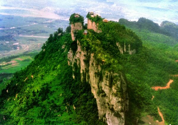 江油窦圌山云岩寺图片