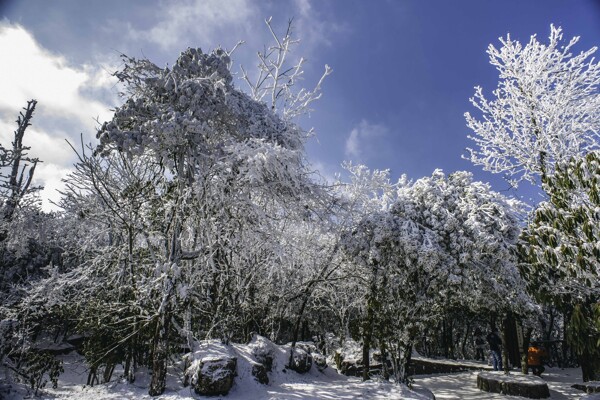 湖南张家界天门山雪景