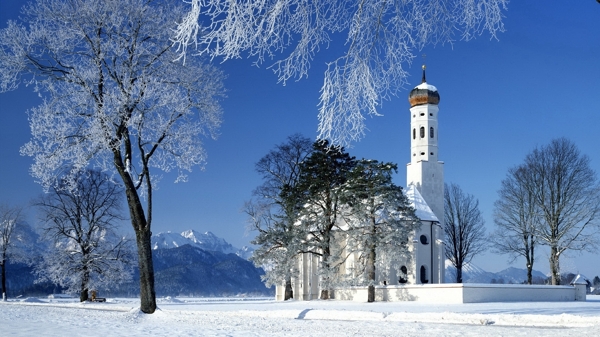 雪景下的城堡壁纸