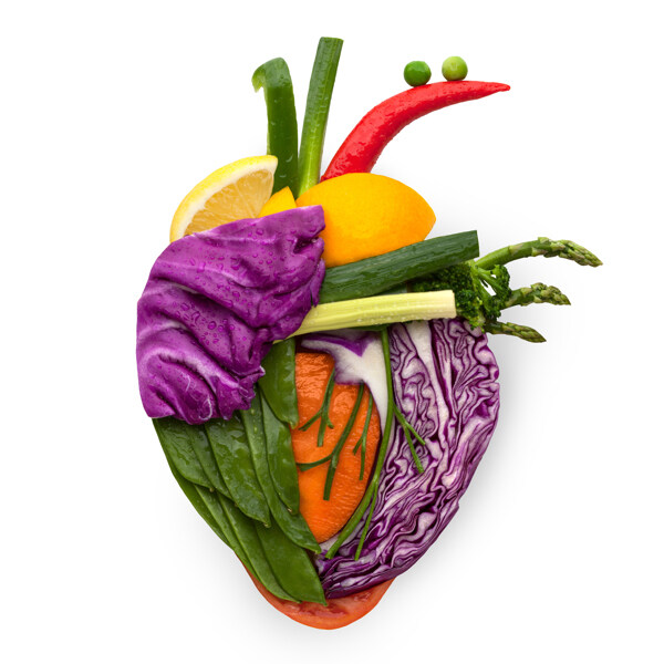 心脏形的蔬菜与水果图片