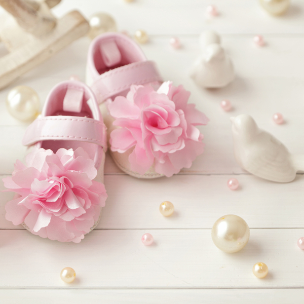 珍珠花朵童鞋图片